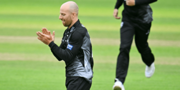 Jack Leach